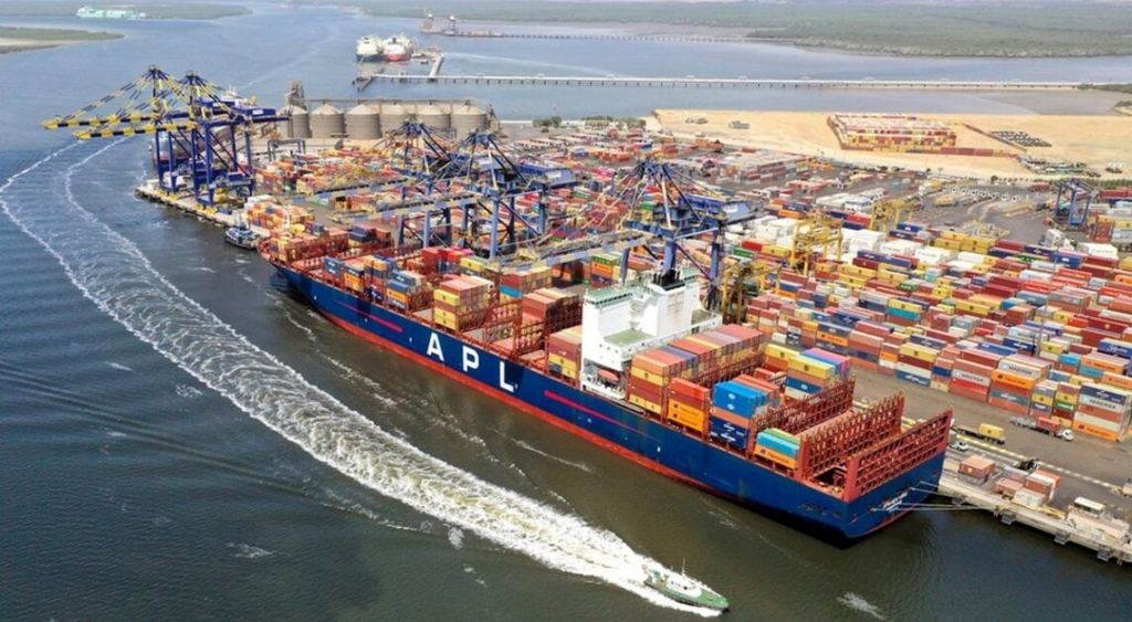 Pakistan To Negotiate Handing Over Karachi Port Terminals To UAE. APL Vessel berth at Karachi Port Terminal